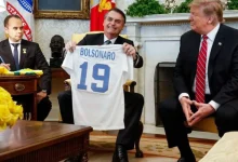 Relação entre a Embaixada dos EUA e o Governo brasileiro é objeto de atenção crescente, após a missão diplomática americana reforçar seu apoio ao presidente Jair Bolsonaro, enquanto o Brasil convoca diplomatas internacionais para consultas diplomáticas.