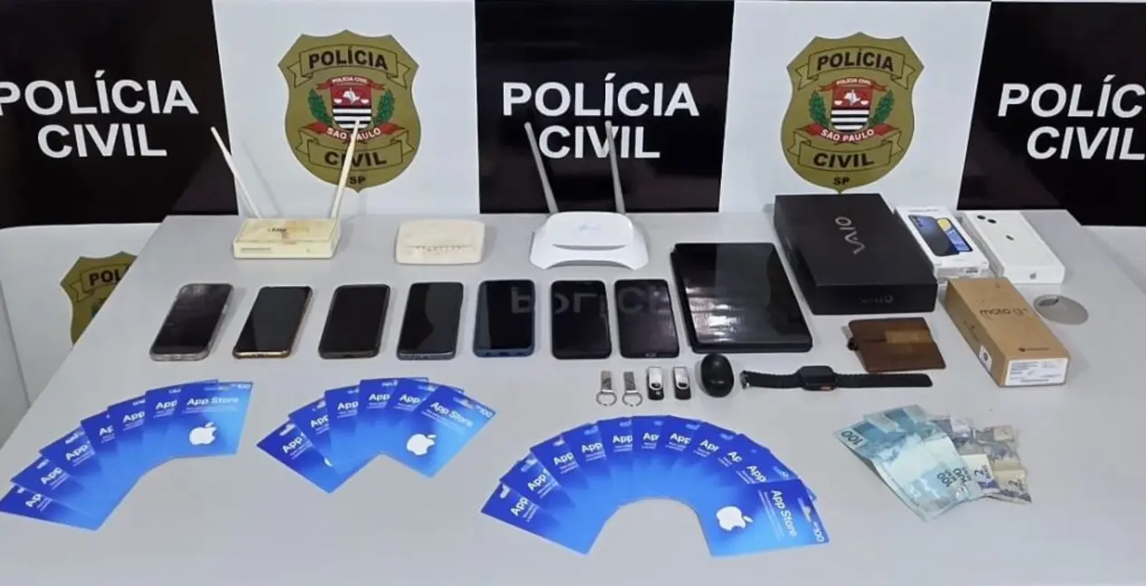 Polícia de São Paulo desmantelou grupo criminoso que vendia pornografia infantil no Discord. Operação resultou em prisões e combate à ameaça aos investigadores.