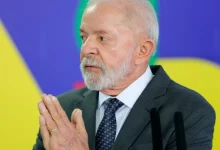 Pesquisa do Instituto Paraná Pesquisas mostra 58,2% de reprovação ao governo Lula em São Paulo, redução de 4,2 pontos em relação a julho. Apesar da queda, 48% dos paulistas avaliam a administração como "ruim" ou "péssima".
