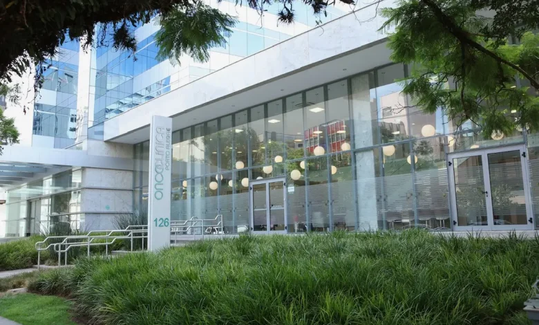 Hapvida adquiriu o Hospital de Oncologia do Méier, da Oncoclínicas, no Rio de Janeiro. A transação fortalece ambas as empresas, expandindo o alcance da Hapvida e permitindo que a Oncoclínicas concentre-se em outros setores.