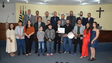 Câmara de Paraguaçu Paulista homenageia Willian Cowboy, campeão do IFC - Ipaussu Fight Combat. Vereador Daniel Faustino reconhece a dedicação do atleta que se tornou exemplo para a juventude.