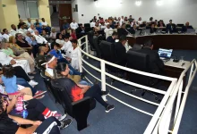 14ª Sessão Ordinária da Câmara Municipal de Paraguaçu Paulista acontece dia 1º de agosto. Pauta inclui 29 requerimentos, 11 indicações e 4 moções de congratulações homenageando personalidades da cidade e reconhecendo conquistas em oftalmologia, educação, esporte e Beach Tennis. Acompanhe ao vivo pelo Facebook da Câmara.