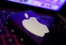 Apple está pronta para aquisições de IA para impulsionar seus projetos e competir com Google e Microsoft. Tim Cook destaca a importância da IA para o futuro da tecnologia e a busca por liderança no mercado.