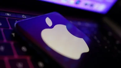 Apple está pronta para aquisições de IA para impulsionar seus projetos e competir com Google e Microsoft. Tim Cook destaca a importância da IA para o futuro da tecnologia e a busca por liderança no mercado.