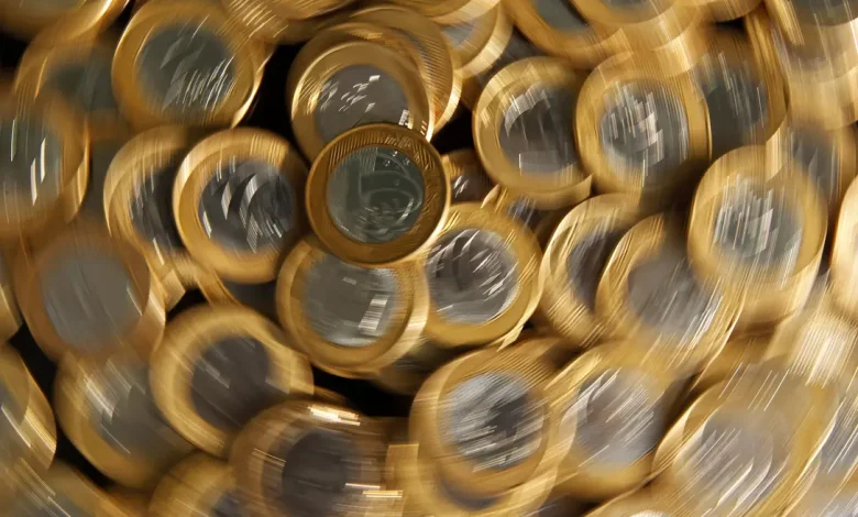 Déficit Primário de R$ 59,124 bilhões em Julho de 2025 1 Governo federal registra déficit primário de R$ 59,124 bilhões em julho de 2025, excluindo juros da dívida. Dados do Tesouro Nacional mostram a diferença entre receitas e despesas correntes.