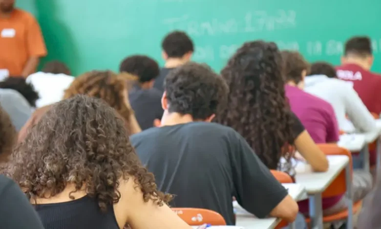 Vestibular USP 2026 aberto! 8.147 vagas para você conquistar uma carreira promissora. Não perca a chance de fazer parte da renomada instituição. Inscreva-se agora!