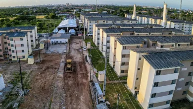 MFII11 investe em projetos do programa Minha Casa, Minha Vida, buscando retorno através de aluguéis e valorização imobiliária. Entenda os riscos e benefícios dessa estratégia para tomar decisões de investimento informadas.