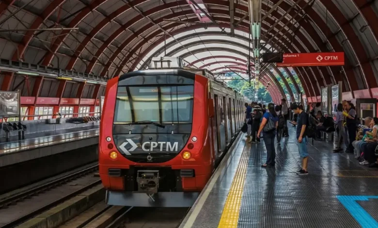 CPTM promove ações de saúde com foco no Agosto Dourado 1 Quatro estações da CPTM receberão ação de saúde durante o Agosto Dourado. Profissionais farão orientações sobre aleitamento materno e promoverão acesso a serviços de saúde relacionados. Conecte-se com a campanha que defende o leite materno como o alimento ideal para os primeiros meses de vida.