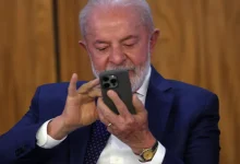 Governo convoca base para estratégia na CPMI do INSS após derrota na eleição do comando da comissão. Reunião visa uniformizar postura dos aliados e proteger Lula em investigações sobre fraudes no INSS.