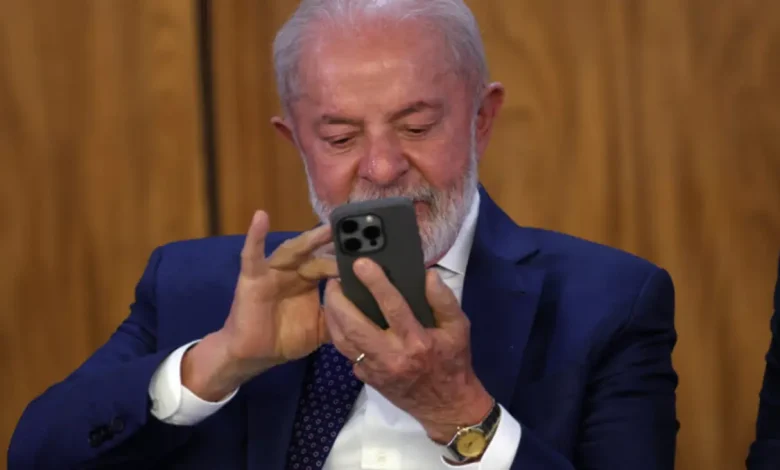 Governo busca uniformizar base após derrota na CPMI do INSS 1 Governo convoca base para estratégia na CPMI do INSS após derrota na eleição do comando da comissão. Reunião visa uniformizar postura dos aliados e proteger Lula em investigações sobre fraudes no INSS.