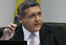 STF suspende julgamento sobre lei que proíbe participação de crianças em paradas LGBTQIA+ no Amazonas. Quatro ministros já votaram a favor da anulação da norma.
