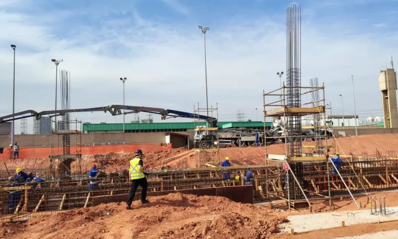 Expansão do Pátio Tamanduateí: 22 novas composições ferroviárias chinesas para Linha 2-Verde de São Paulo 1 Obras de expansão do Pátio Tamanduateí avançam rapidamente para receber 22 novas composições ferroviárias da China. A ampliação da Linha 2-Verde promete ampliar a capacidade e o conforto do transporte público em São Paulo.