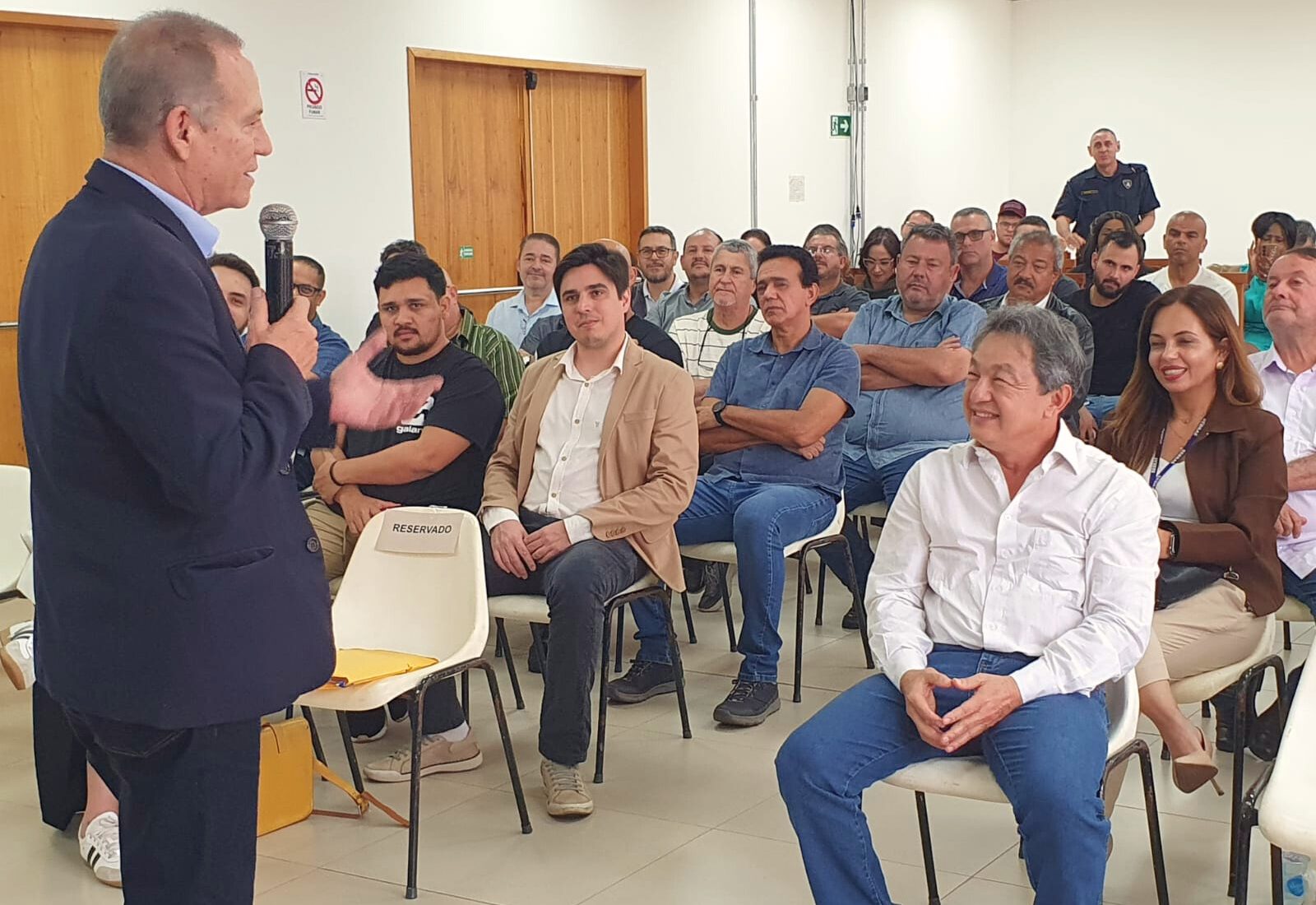 Secretario de Desenvolvimento Economico visita Paraguacu