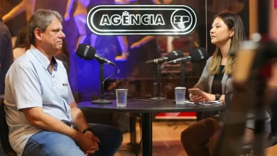Agência SP inaugura estúdio itinerante para ampliar comunicação com interior do estado. A iniciativa visa garantir acesso à informação em tempo real para todos os cidadãos, combatendo a desigualdade e aproximando o governo da população.