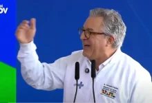 Ministro da Saúde critica duramente Trump após revogação de vistos de brasileiros ligados ao programa Mais Médicos. Padilha chama Trump de "inimigo da saúde" e defende o programa, que salva vidas, segundo o governo brasileiro.