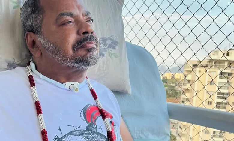Rio Despede-se de Arlindo Cruz: Parque Piedade em sua homenagem 1 Rio de Janeiro se despedirá de Arlindo Cruz, sambista carioca que faleceu aos 66 anos. Parque Piedade será nomeado em sua homenagem. Celebração da vida e obra do artista com legado musical inesquecível.