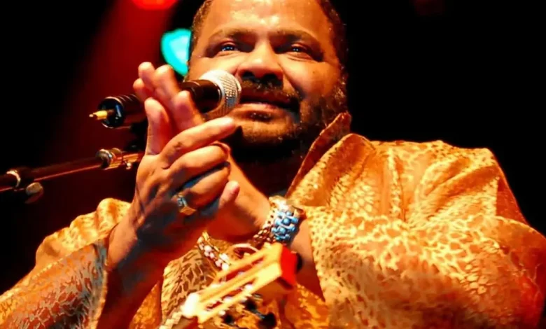 Ultimo Adeus a Arlindo Cruz: Velório, Sepultamento e Legado 1 Velório e sepultamento do saudoso sambista Arlindo Cruz. Detalhes sobre o último adeus ao artista, incluindo local e horário. Homenagens e legado musical de Arlindo Cruz.