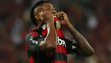 Bruno Henrique enfrenta processo judicial por manipulação, podendo ser suspenso por até dois anos. O futuro do jogador no Flamengo depende do desfecho do caso que causa grande repercussão no esporte.