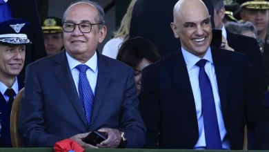 Lei Magnitsky ameaça vida financeira de Moraes e STF. Comentaristas no Última Análise discutem impacto da legislação americana e riscos para a economia brasileira.