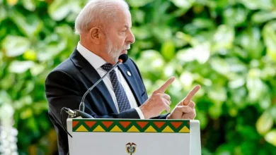 Lula critica países desenvolvidos por usar a luta contra o crime e o desmatamento como pretexto para violar soberania de nações em desenvolvimento. Tenção aumenta com EUA em meio a impasse nas negociações sobre tarifas e críticas internacionais à condução do processo contra Bolsonaro.