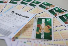 Mega-Sena acumula e prêmio principal sobe para R$ 55 milhões. Confira os números sorteados no último concurso e saiba mais sobre a chance de ganhar essa fortuna no InfoMoney.