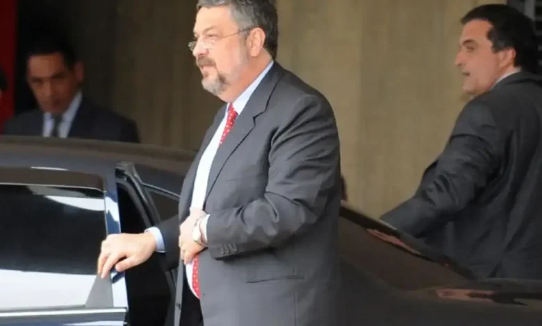 STF mantém anulação de processos contra ex-ministro da Fazenda Antonio Palocci na Lava Jato. Decisão da Segunda Turma reforça a parcialidade do ex-juiz Moro. Acordo de delação de Palocci se mantém.