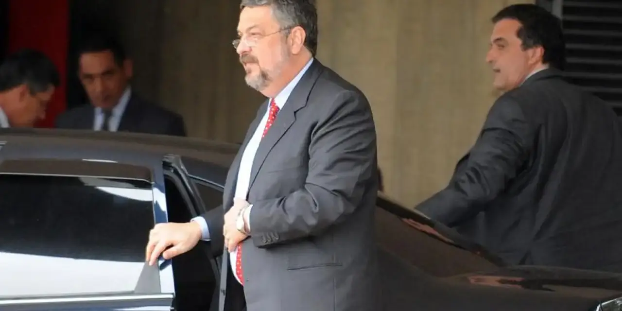 STF mantém anulação de processos contra ex-ministro da Fazenda Antonio Palocci na Lava Jato. Decisão da Segunda Turma reforça a parcialidade do ex-juiz Moro. Acordo de delação de Palocci se mantém.