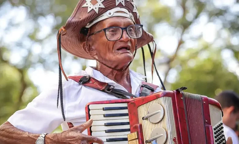Teresina celebra a 17ª Procissão das Sanfonas! Homenagem a Luiz Gonzaga, aniversári do Piauí e aos 80 anos de Gonzaguinha com música, apresentações e benção das sanfonas. Daniel Gonzaga convida a todos para celebrar!