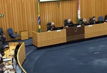 TST investirá R$ 1,5 milhão em sala VIP exclusiva para seus ministros no Aeroporto de Brasília. O espaço, com privilégios em voos particulares e atendimento personalizado, custará R$ 1,5 milhão e será construído em dois anos.