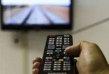 Plataforma de streaming gratuita Siará+ lança catálogo com obras cearenses. Descubra curtas e longas de ficção, animações, documentários e videoclipes de talentos locais. Acesse: siaramais.cultura.ce.gov.br