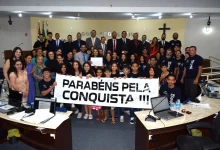 Vereador homenageia atleta Aline Guido por conquistar Medalha de Ouro nos Jogos Regionais de 2025 em Taekwondo. Após 13 anos, a paraguaçuense retorna aos tatames com triunfo inédito para a cidade.