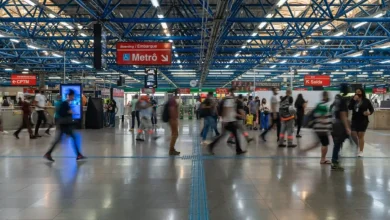 Linha 19-Celeste revoluciona transporte entre São Paulo e Guarulhos com trajeto rápido e eficiente de 35 minutos. 17,6 km com 15 estações otimizam tempo e melhoram qualidade de vida.