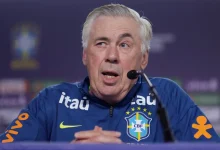 Carlo Ancelotti escolheu o Maracanã para o Brasil x Chile, buscando uma atmosfera vibrante para a partida. Torcida brasileira espera um grande show no estádio icônico.