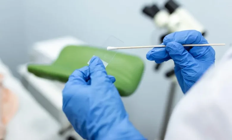 Ribeirão Preto inova no combate ao câncer de colo de útero com exame molecular da USP 1 Ribeirão Preto inova no combate ao câncer de colo de útero com exame molecular da USP. Identifica o HPV de alto risco em estágios iniciais, permitindo acompanhamento precoce e aumentando as chances de cura. Saúde da mulher em primeiro lugar!