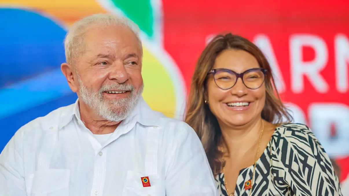 Presidente Lula anunciou a intenção de levar a primeira-dama Janja para um encontro com Donald Trump, gerando repercussão após polêmicas de Janja em eventos internacionais.