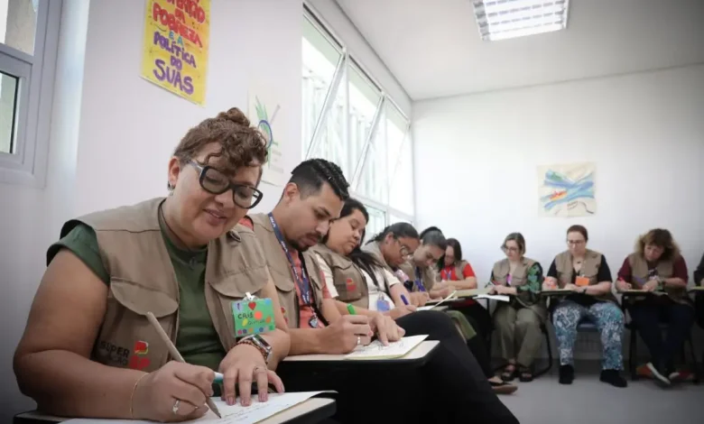 SuperAção SP auxilia 4.355 famílias em Campinas 1 Equipe do SuperAção SP chega em Campinas para auxiliar 4.355 famílias em situação de vulnerabilidade. Visitas domiciliares com apoio e acesso a recursos essenciais para melhorar a qualidade de vida.