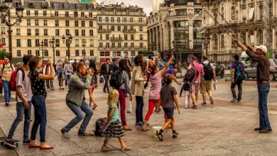 Secretaria de Turismo de São Paulo leva os destinos paulistas para Paris e Buenos Aires. Workshops, palestras e eventos capacitam profissionais do turismo e impulsionam o fluxo de visitantes internacionais ao estado.