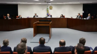 STF julga ex-presidente e sete acusados de golpe. Acompanhe em tempo real os votos e o andamento da sessão crucial na 1ª Turma.
