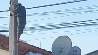 Dupla e Flagrada Retirando Cabos de Energia no Centro de Paraguacu Paulista