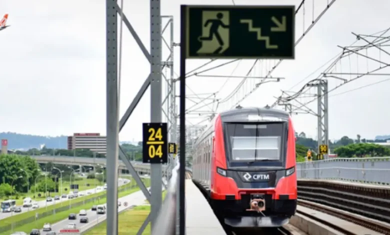 CPTM Expresso Aeroporto: 30 minutos aos domingos 1 CPTM reduz intervalo do Expresso Aeroporto aos domingos para 30 minutos. Mais conforto e acessibilidade para quem viaja para o Aeroporto de Guarulhos nos finais de semana.