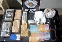 Traficantes sao flagrados e presos com quantidade expressiva de drogas em Paraguacu