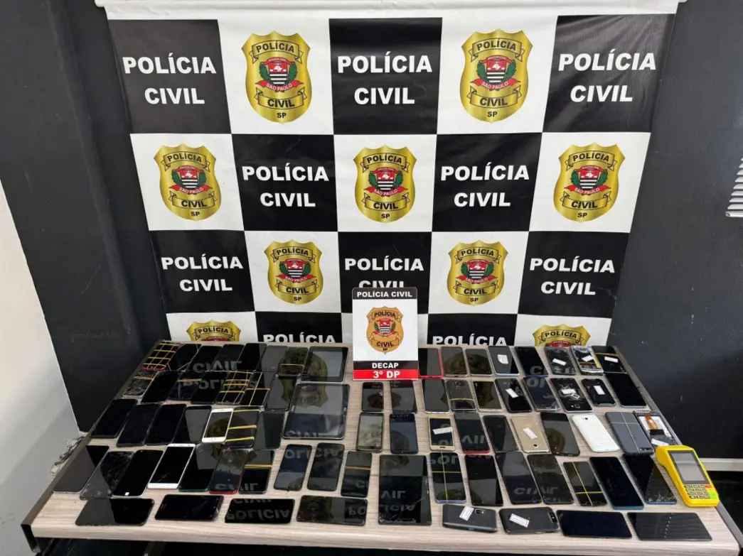 700 alertas para celulares roubados serão enviados em SP a partir de terça-feira. O programa SP Mobile busca auxiliar na recuperação de dispositivos e aumentar a segurança dos cidadãos com diligências da Polícia Civil.