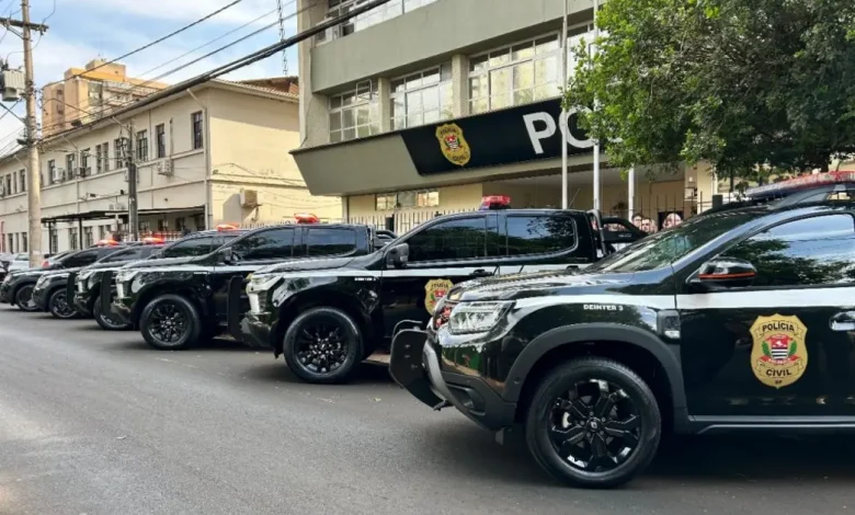 Governo de São Paulo entrega 70 viaturas reforçando segurança em Ribeirão Preto. Ações beneficiam Polícias Civil e Militar, garantindo policiamento mais eficiente e próximo à população.