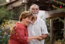 Mercado imobiliário brasileiro investe em moradias para idosos com serviços de saúde, atividades recreativas e espaços adaptados. Conforto, segurança e bem-estar na terceira idade.