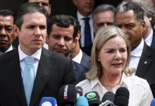 Câmara priorizará votação do projeto que amplia a faixa de isenção do Imposto de Renda até R$ 5 mil no segundo semestre. Medida faz parte da campanha de Lula e prevê descontos parciais para quem ganha até R$ 7.350. Projeto busca compensar a renúncia fiscal com a taxação de contribuintes de alta renda.