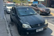 Polícia Militar e Detran-SP retiram veículo com 229 multas e R$ 120 mil em débitos de circulação na zona leste de São Paulo. Operação reforça combate à desobediência ao Código de Trânsito Brasileiro.