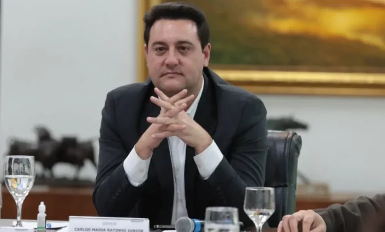Ratinho Jr lidera corrida presidencial em SC em 2026, diz pesquisa Neokemp 1 Nova pesquisa Neokemp revela Ratinho Jr liderando corrida presidencial em Santa Catarina em 2026, caso eleições fossem hoje. Lula, Zema e Caiado também estão na disputa.