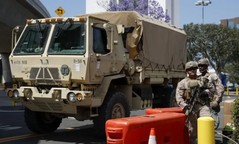 Juiz Federal Proíbe Uso da Guarda Nacional por Trump em Los Angeles 1 Juiz federal proíbe uso da Guarda Nacional em Los Angeles por Trump, afirmando violação da Lei Posse Comitatus. Decisão impede a Casa Branca de mobilizar tropas militares no estado sem exceção constitucional ou legal.