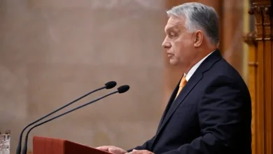 Hungria se recusa a cortar importações de petróleo e gás da Rússia, mesmo sob pressão de Trump. Orbán argumenta que a suspensão causaria impacto devastador na economia e sociedade.