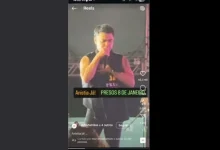 Zezé di Camargo faz gesto inesperado em show em Porto Belo, Santa Catarina, abraçando camiseta lançada do palco, em um momento que pode ter conotações políticas.